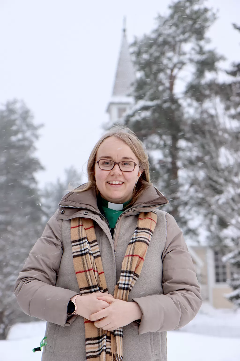 Diakoniatyöntekijä Heidi Viita-Virtanen on työmaallaan yleensä loppuviikosta. Seurakuntalaisiin yhteydenpito hoituu toistaiseksi puhelimitse.