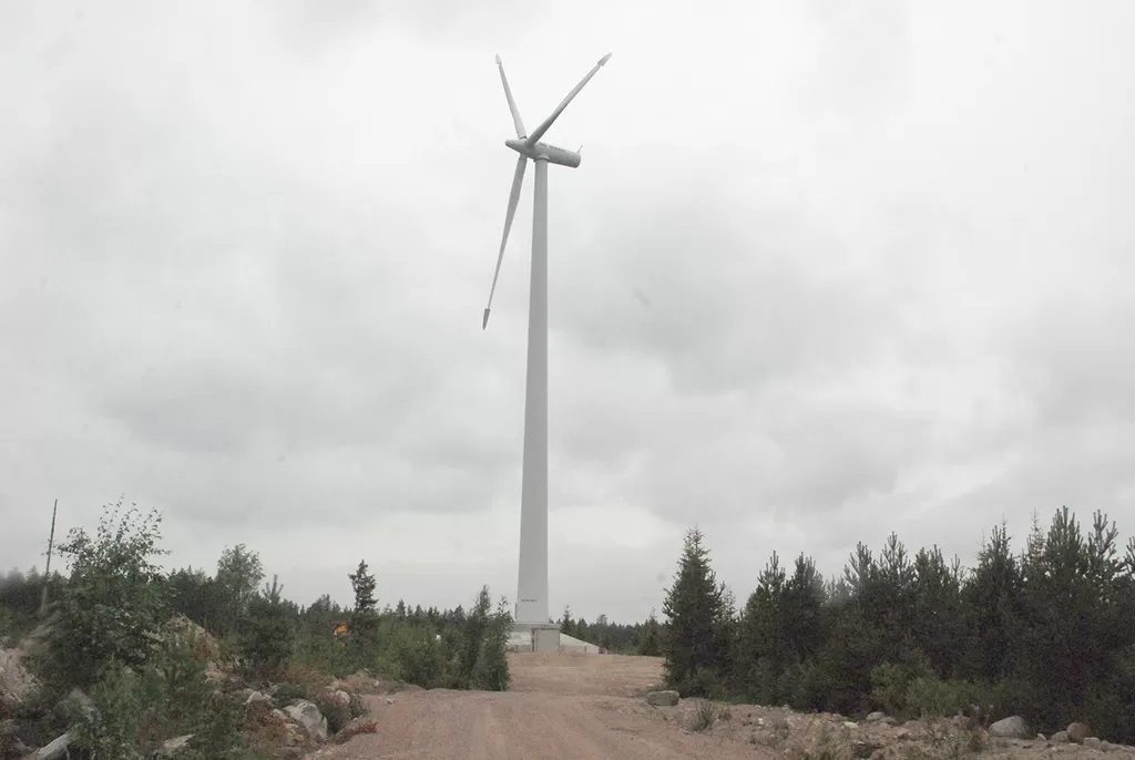 Nyt myös lähelle Vahojärven, pitäjänrajan Ikaalisten puolelle on tulossa tuulivoimaa.