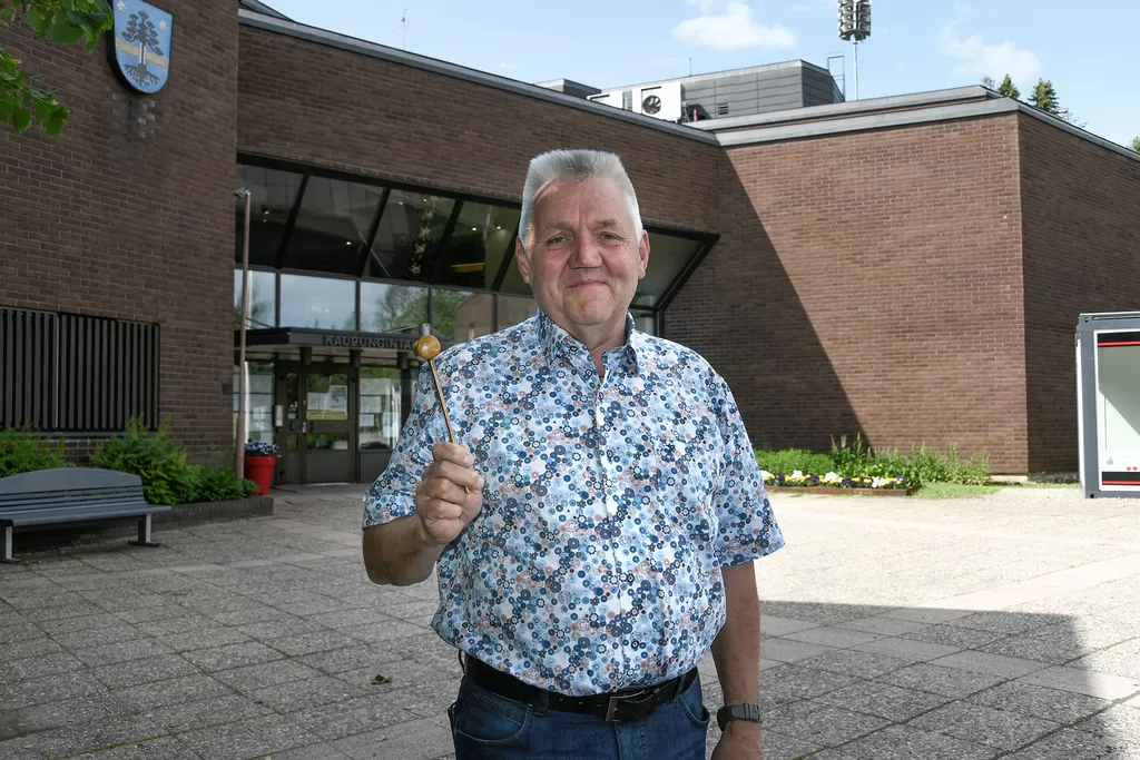 Kauko Turunen on valmis ottamaan valtuuston tai kaupunginhallituksen puheenjohtajuuden, jos yhden äänen turvin tullut kakkospaikka puolueiden järjestyksessä pitää tarkastuslaskennassa.