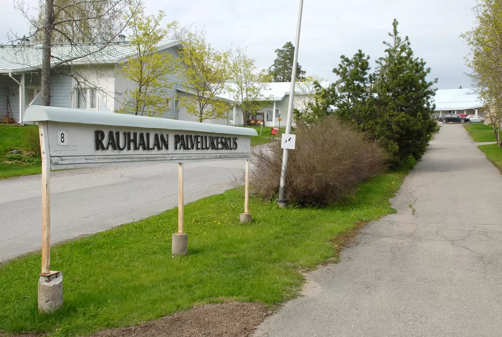 Aluehallintovirasto on löytänyt puutteita Rauhalan rajoittamistoimista ja lääkehoidosta. Asian selvittäminen lähti liikkeelle yksityishenkilön tekemästä kantelusta.