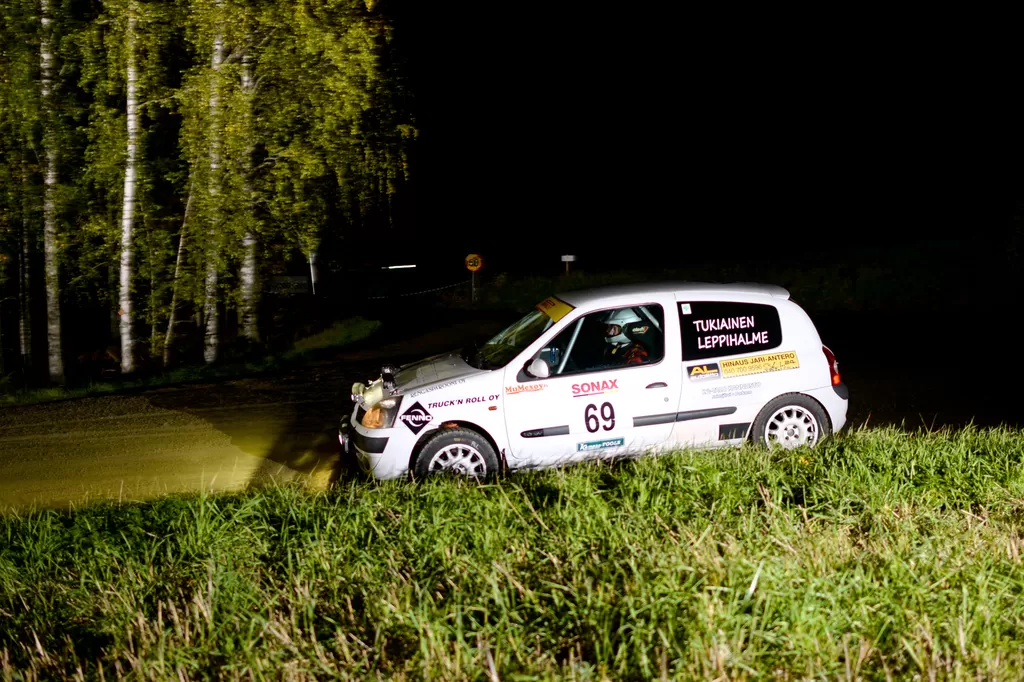 Tero Tukiainen ajoi tänä kesänä Fenno-rallissa kolmostilalle kartturinaan Pekka Leppihalme.