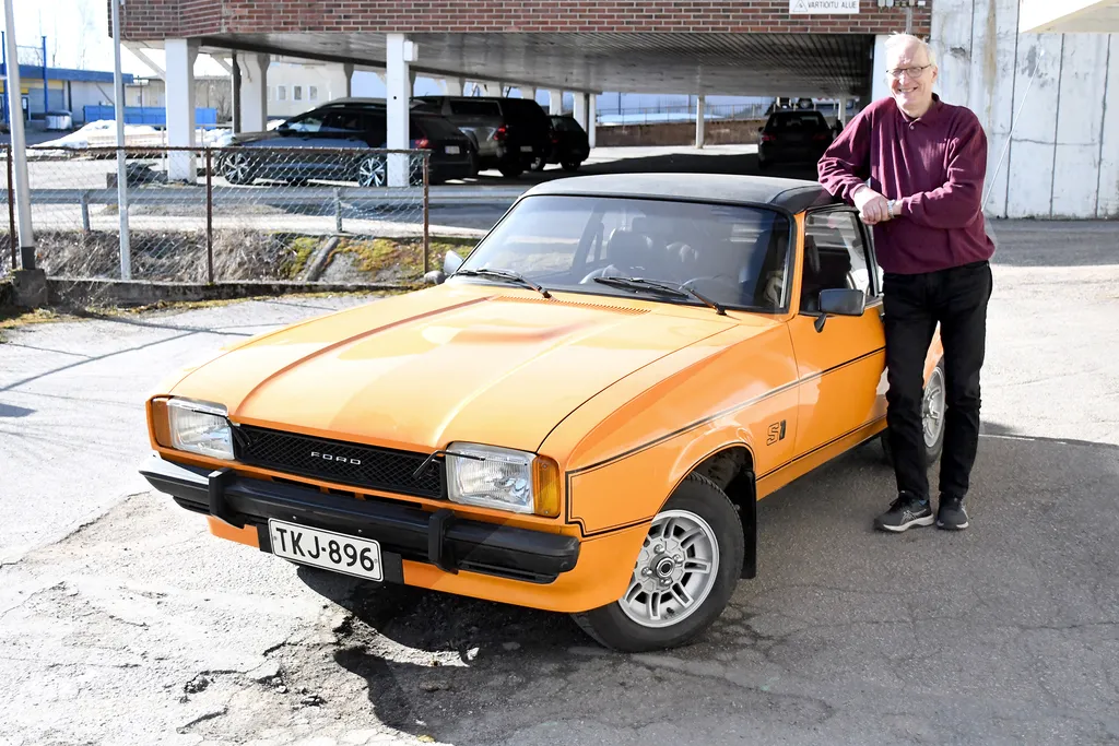 Parkanon Seudun Mobilistien uuden puheenjohtajan, Matti ViIhulan tallista löytyvää Ford Capri II -mallista autoa tuotiin Suomeen aikoinaan vain 28 kappaletta. Vilhulan luotsaama yhdistys järjestää perinteisen vappuajon tänäkin vuonna.