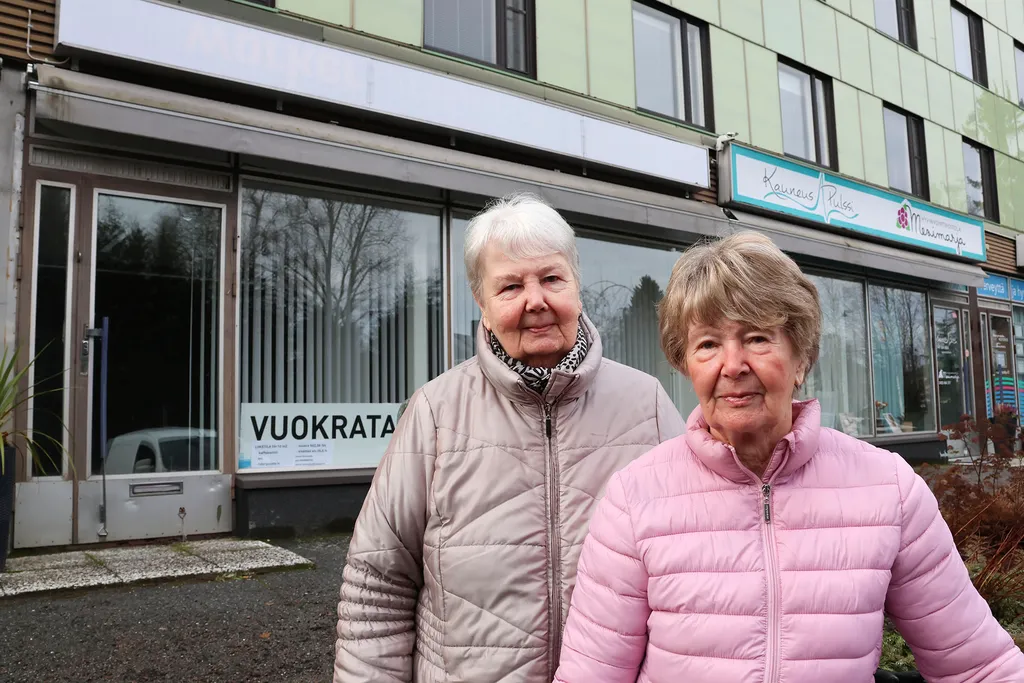 Tuovi Maijala ja Tuulikki Kalliokoski luopuivat Parkanon Kelloliikkeestä elämäntilanteiden vuoksi. Vanha liiketila on tällä hetkellä tyhjillään. Kalliokoski työskenteli liikkeessä vielä uuden omistajan aikana. 